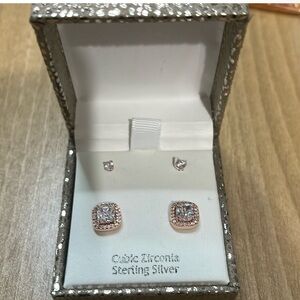 NIB NANETTE LEPORE EARRING SET